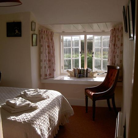 Lower Tresmorn Farmhouse Crackington Haven 外观 照片